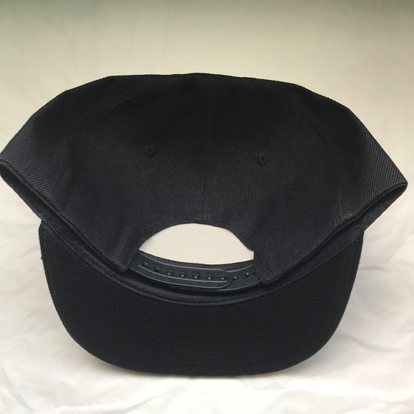 Chronic Strength SnapBack cap/hat - Picture 5 of 8